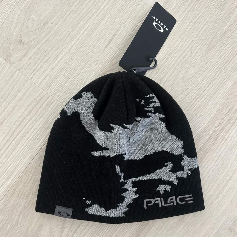 Black PALACE X Oakley Beanie | Never Worn | Ask Questions